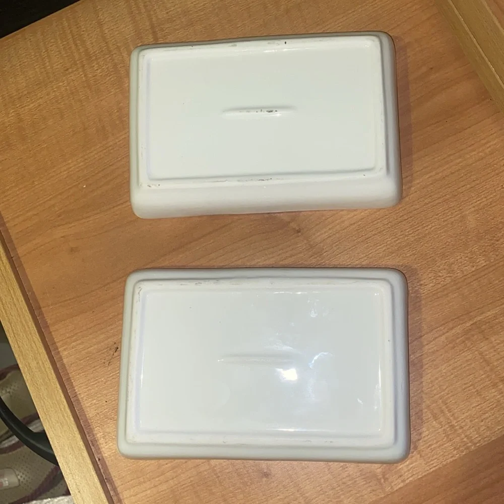 Two cute jewelry/make-up trays